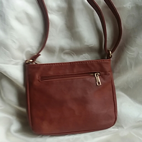 RUE 21 SLING BAG - Picture 6 of 7